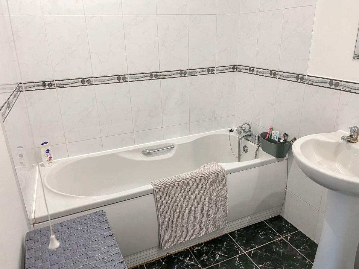 4C Gaia Lane Apartment Lichfield Luaran gambar